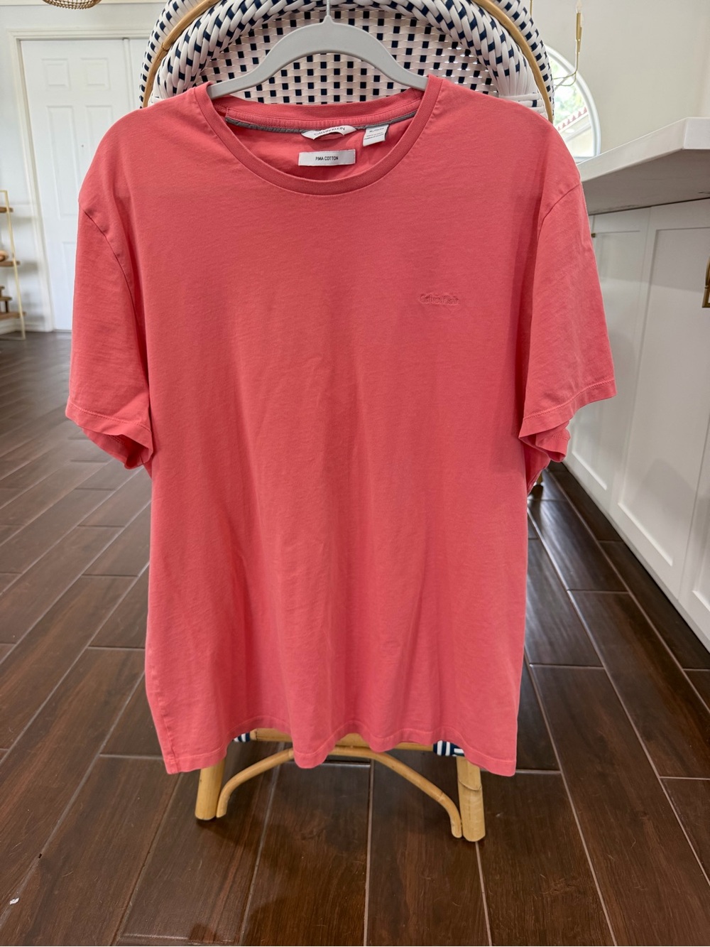 Calvin Klein Men's XL 100% Pima Cotton Embroidered Logo Tee Salmon Coral